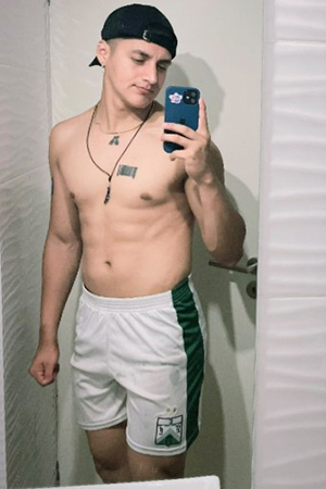 Escorts Masculinos en Argentina - Leonos
