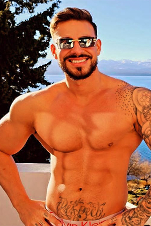 Escorts Masculinos en Argentina - Leonos