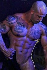 Toreto Escort Masculino