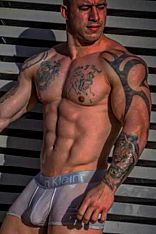 Toreto Escort Masculino