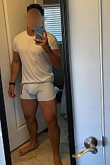 Lorenzo Uy Male Escort