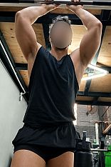 Giuliano Escort Masculino