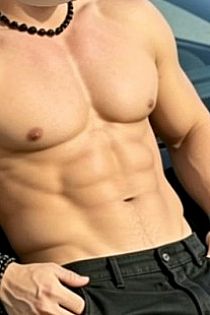 Giuliano Escort Masculino