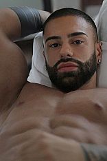 Milton Escudero Escort Masculino