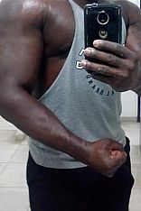 Saúl Escort Masculino