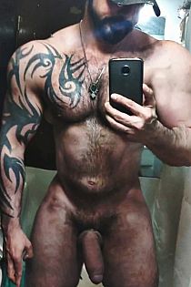 Norbert Male Escort