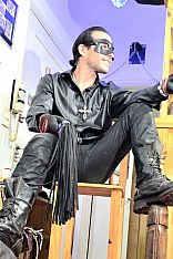 Nikolay Escort Masculino