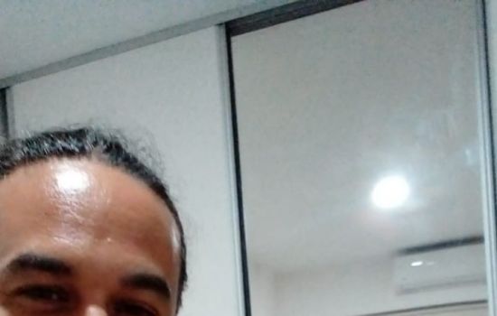Leo Male Masseur