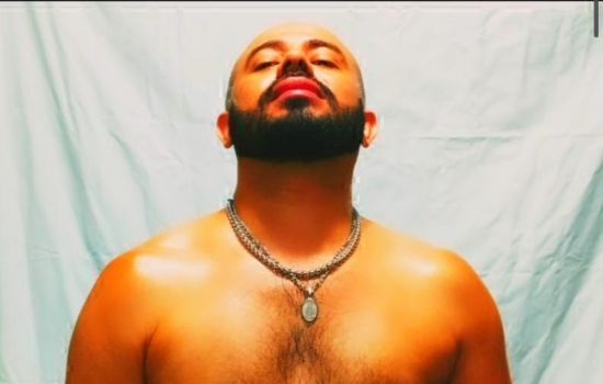 Lisandro Male Masseur