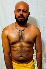 Photo #2 of Lisandro