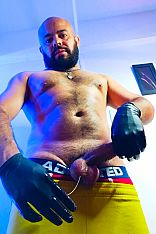 Photo #3 of Lisandro