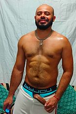 Lisandro Escort Masculino