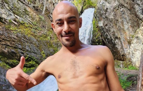 Niko Escort Masculino