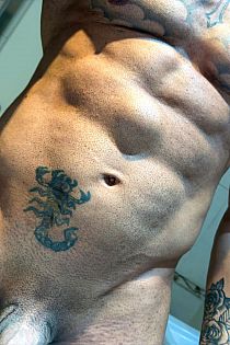 Kike Escort Masculino