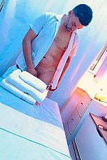 Photo #14 of Guido