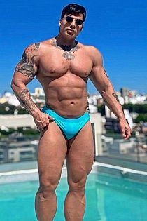 William Escort Masculino