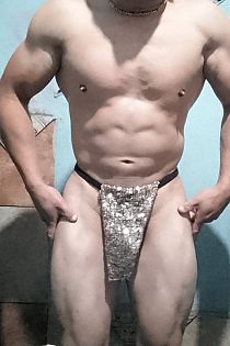 Chris Escort Masculino