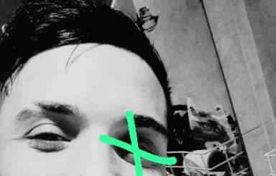 Aron Male Escort