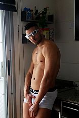 Photo #1 of Elian Masajista