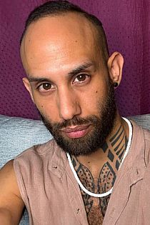 Nael Male Escort