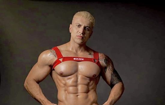 Tierry Richardy Male Escort