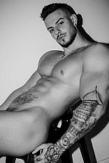 Daddy Escort Masculino