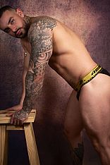 Daddy Escort Masculino