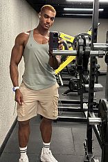 Photo #31 of Mr. Roger