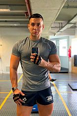 Photo #2 of Giuliano