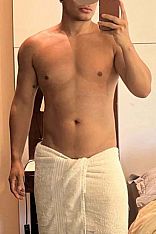 Photo #3 of Valentino