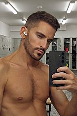 Luzio Escort Masculino