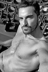 Photo #11 of Matías