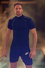 Luzio Escort Masculino