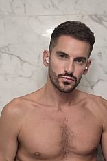 Luzio Escort Masculino