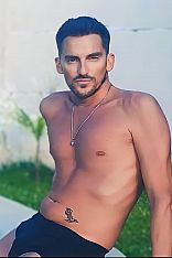 Luzio Male Escort