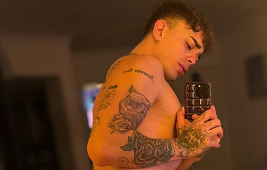 Alexander Escort Masculino