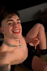 Foto #3 de Alexander