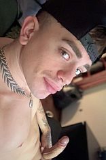 Alexander Escort Masculino