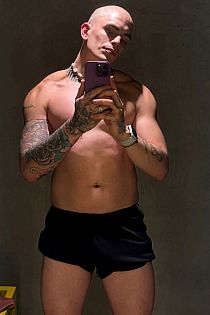 Alexander Male Escort