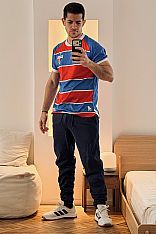 Foto #7 de Adrian