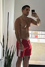 Adrian Masajista masculino