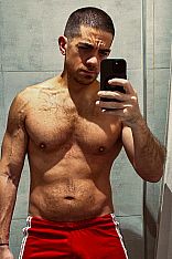 Adrian Male Masseur