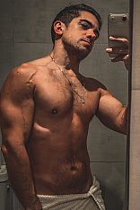 Adrian Male Masseur