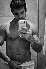 Foto #25 de Adrian