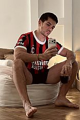 Photo #13 of Adrian