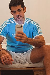Adrian Male Masseur