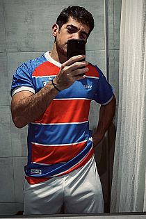 Adrian Male Masseur