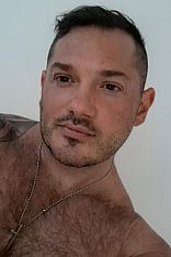 Photo #6 of Martín M.