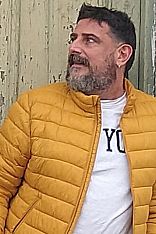 Tomás Male Escort