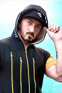 Bruno Escort Masculino